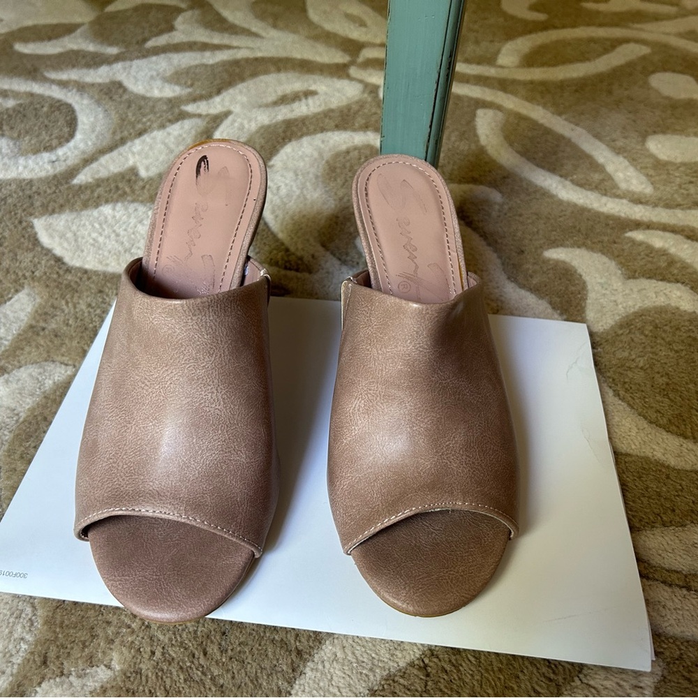 Mules by Seven 7 for all Mankind